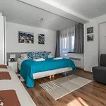 Kriscell Apartamento *
